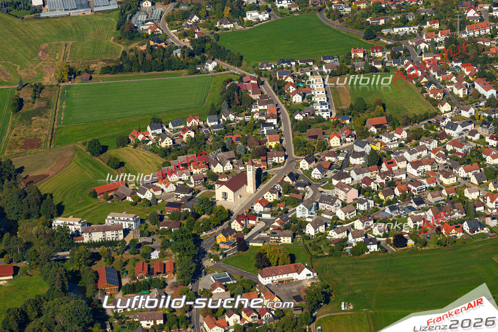Aktuelles Luftbild von  Schirmitz Kauf mit Lizenz / Bildrechten möglich- Die Luftaufnahme wurde 2021 mittels UL-Flugzeug erstellt ( keine Drohne ) - hochauflösende Kamera-Systeme von  Canon -Beste Qualität - Für grossformatige Ausdrucke geeignet. Die Geschenkidee !