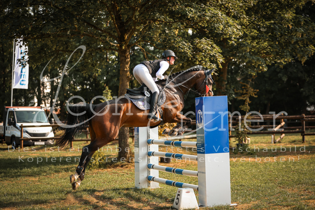 14.FrPfL00142 | Leoni Ertmer Photography - Realisiert mit Pictrs.com