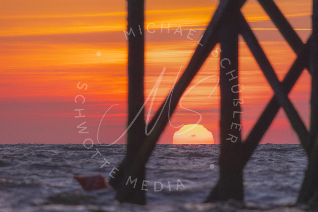 2023-06-03 SPO Sonnenuntergang u Mond - 070 | Schwotte Media - Realisiert mit Pictrs.com