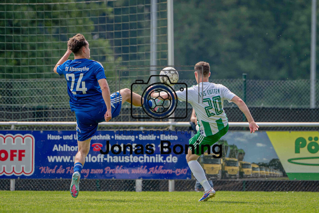 Fußball I Herren I Saison 2025-2026 I Bezirksliga Weser-Ems 4 I 33. Spieltag I TuS Lutten - SV Altenoythe I 18611 | jns.sportfotos - Realisiert mit Pictrs.com