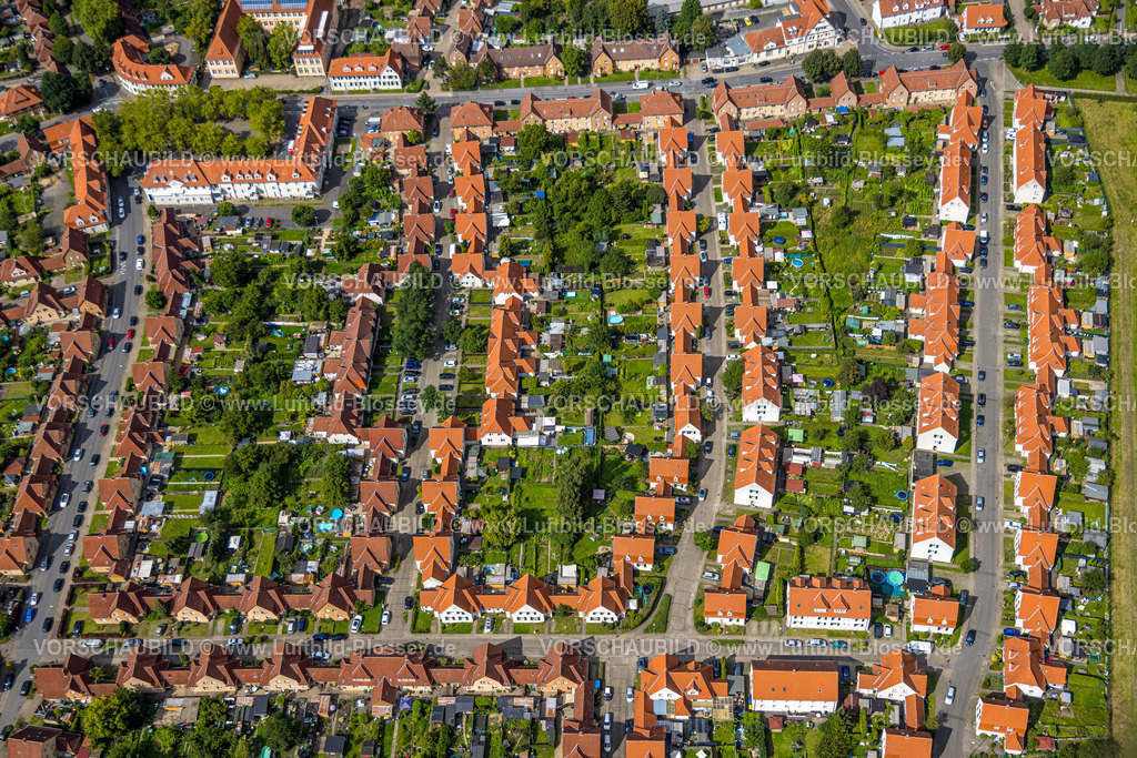 Ahlen230803155 | Luftbild, uftbild, Bergarbeitersiedlung, Gartenstadt, Wohnsiedlung Glückaufplatz Schachtstraße, Stadtteil Ahlen Süd/Ost, rote Dächer, Ahlen, Ruhrgebiet, Nordrhein-Westfalen, Deutschland
