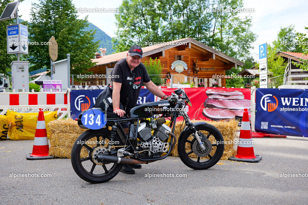 P1014591 | Erleben Sie atemberaubende, hochqualitative Fotos Ihrer Fahrt entlang der malerischen Alpenstraßen. Besuchen Sie alpineshots.com, um professionelle Aufnahmen Ihrer unvergesslichen Reise zu finden und zu kaufen - Realisiert mit Pictrs.com