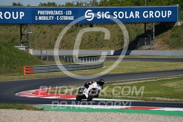 2025_05_12_PBK_18709 | Sportfotografie; SlowMotion; Video; Rennstrecke; Hafeneger; Speer; Racing; RSE; BMW; CBO; Trackday; Motorsportarena; Hockenheimring; Brno; Most; Barcelona; Valencia