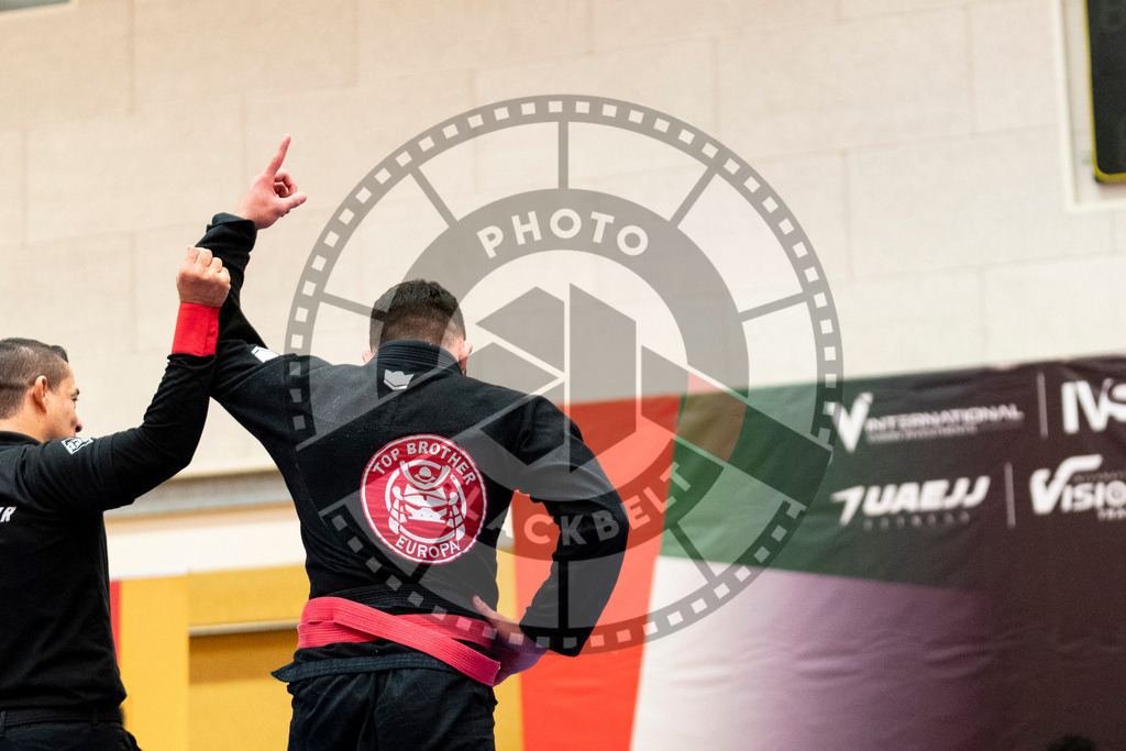 20231118PBB12901 | Fighters compete during the AJP Tour 600 Frankfurt Championship in Frankfurt/Main, Germany, on November 18, 2023.
