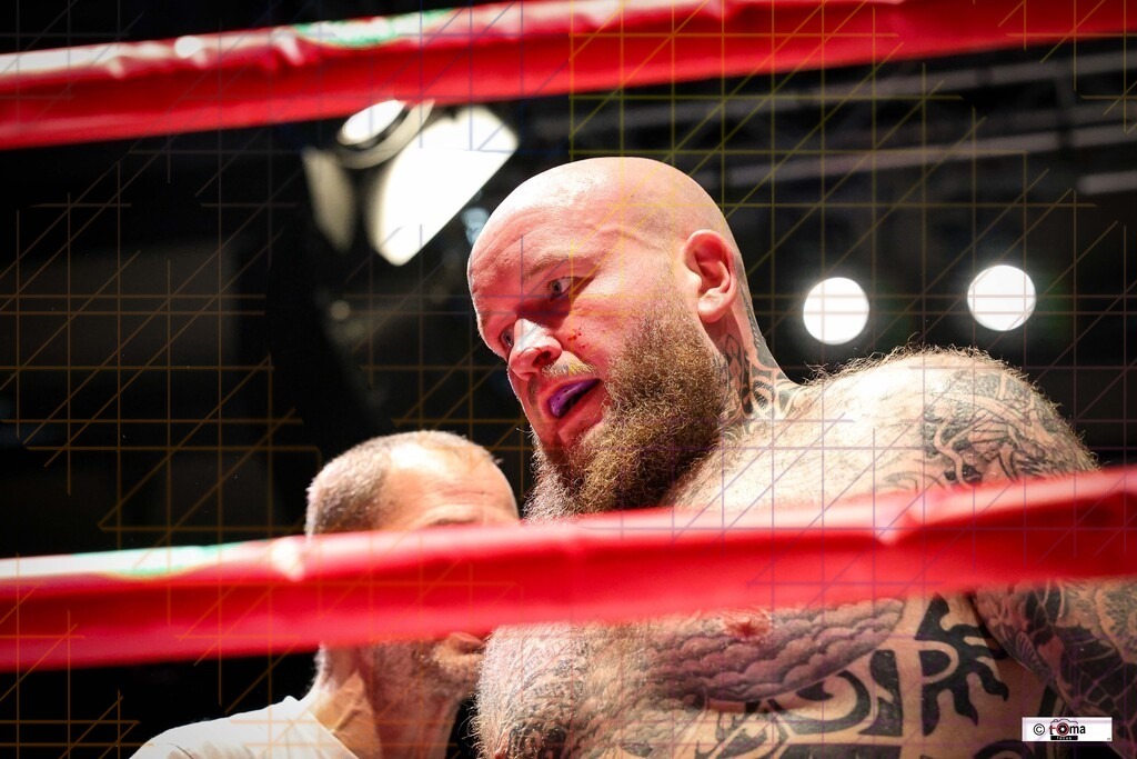 BoB 2026 Uaghikh vs. Bauer-7 | professionelle Sport- und Eventfotografie von Tomafocus – dynamische Bilder, emotionale Momente und hochwertige Aufnahmen für jeden Anlass. - Realisiert mit Pictrs.com