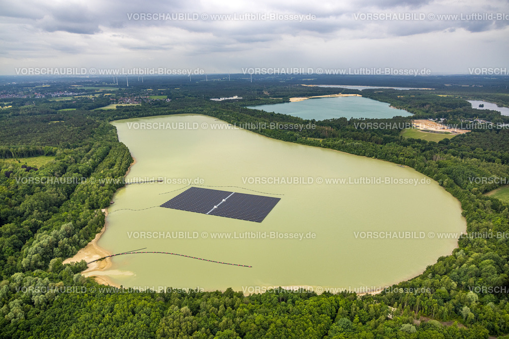 Haltern220604477 | Luftbild, Solaranlage im Silbersee III, schwimmende Photovoltaikanlage, Lehmbraken, Haltern am See, Ruhrgebiet, Nordrhein-Westfalen, Deutschland