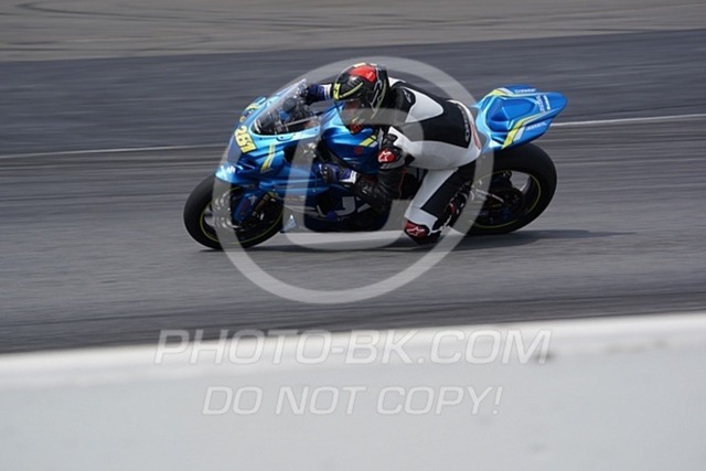 2022_05_10_PBK_33249 | Sportfotografie; SlowMotion; Video; Rennstrecke; Hafeneger; Speer; Racing; RSE; BMW; CBO; Trackday; Motorsportarena; Hockenheimring; Brno; Most; Barcelona; Valencia