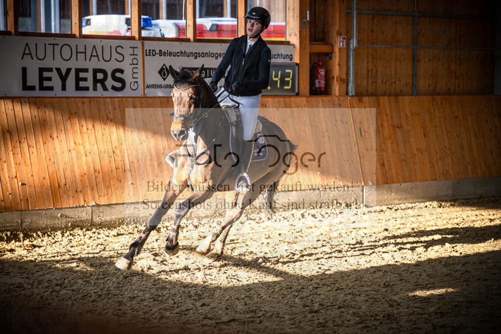 DOS_1924 | Entdecke hochwertige Reitturnierfotos von Foto Oger. Professionell, emotional und authentisch – jetzt Lieblingsmomente im Shop bestellen.Deutschlandweite Turnierfotografie. - Realisiert mit Pictrs.com