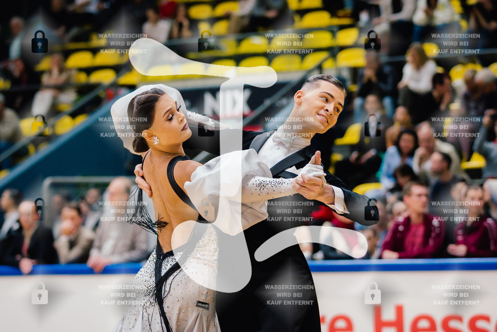 Hessen Tanzt WDSF International Open Standard 10th (56) Josef Kuca _ Veronika Hruba (Czech Republic)-2025-05-17-8983 | Webshop for digital downloads and prints of dance sport, event & show photographer Julian Link - Realisiert mit Pictrs.com