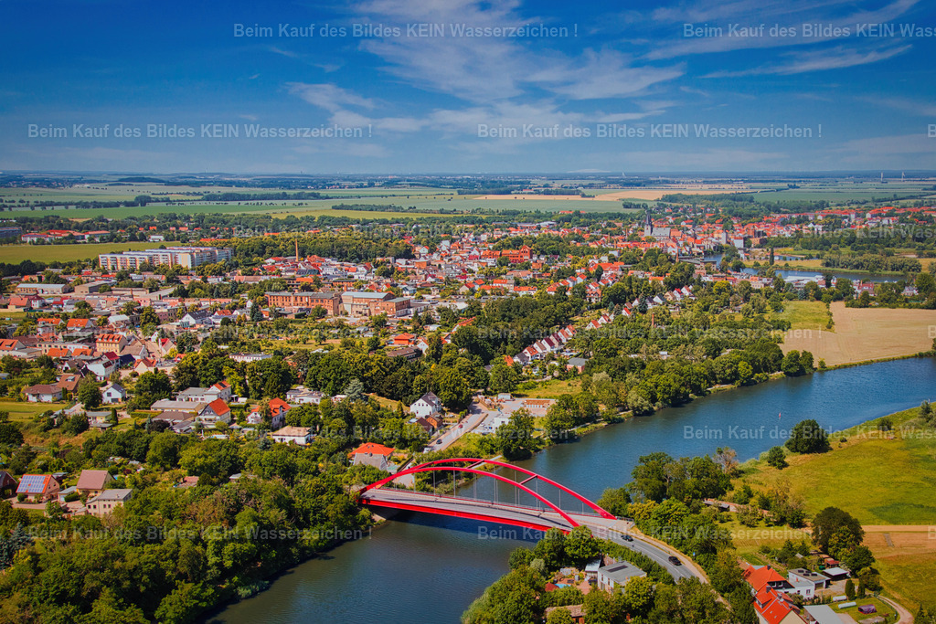 Calbe_mit_roter_Brücke_6428 | Luftbild von Calbe aus Gyrokopter - Realizado com Pictrs.com