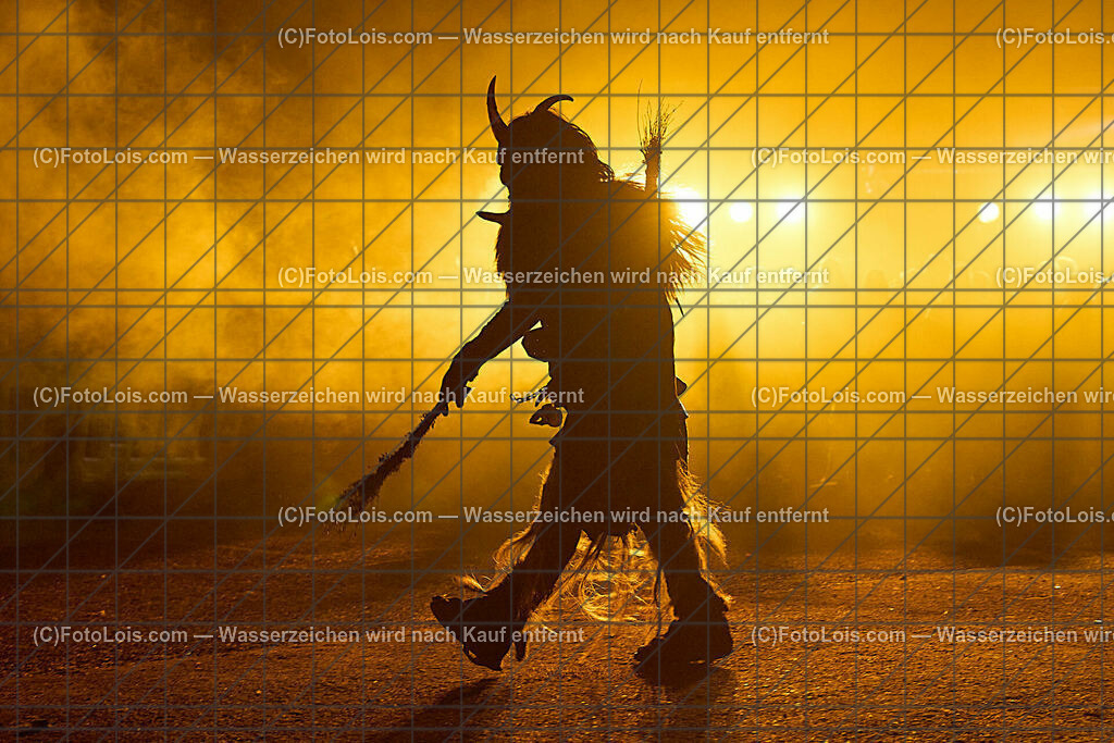 ALP8488_PerchtengruppenTreffen Gaming | (C)FotoLois.com, Alois Spandl. Perchtengruzppentreffen in Gaming am Badparkplatz, Fr 5. Januar 2024.