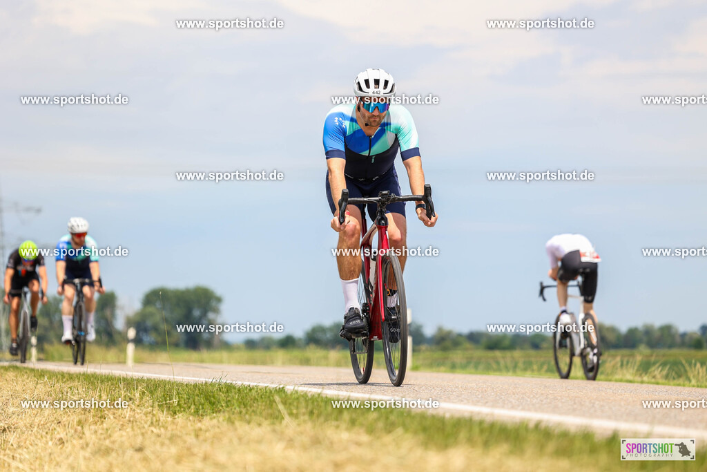 BR8A7580 | Stadttriathlon Erding 2025. #yourpictrs #sportshot_your_pictrs @Sportshotphotography #stadttriathlonerding Copyright: www.sportshot.de