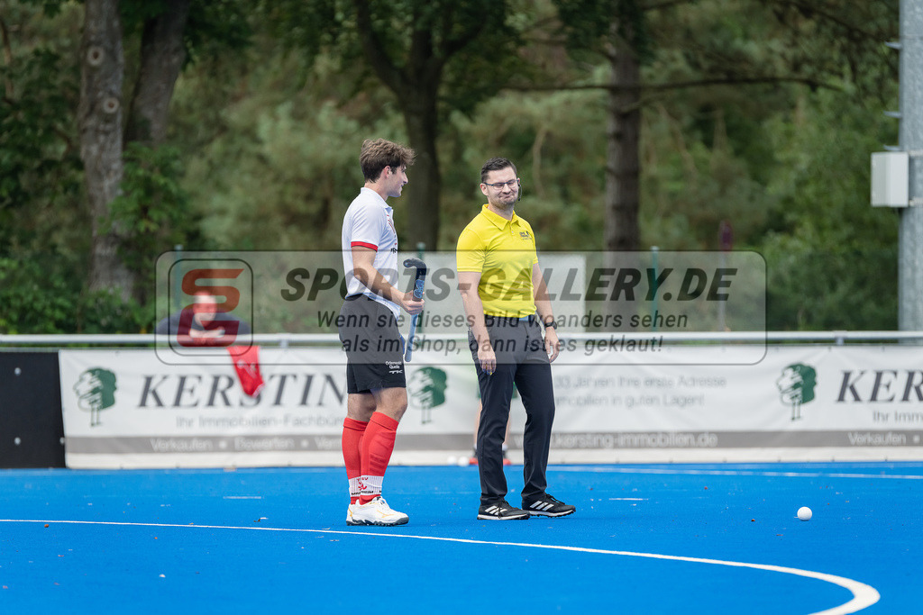 HK_20230923_104417 | 1. Bundesliga Herren Crefelder HTC - TSV Mannheim am 23.9.2023 CHTC, Krefeld , Lohse ( SR )