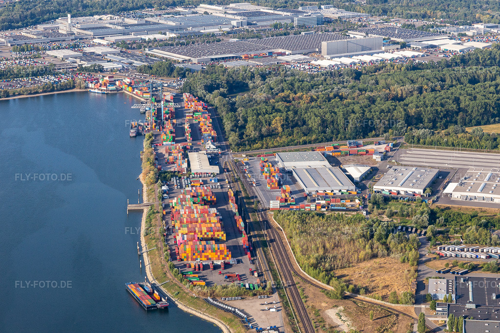 Luftbild: Contargo Wörth-Karlsruhe GmbH im Containerhafen in Wörth am Rhein im Bundesland Rheinland-Pfalz in Deutschland. Foto: IMG_133730.jpg vom 14.08.2022 durch Werner Riehm/FLY-FOTO.deIhr Container-Hinterlandlogistik-Netzwerk in Europa | Contargo