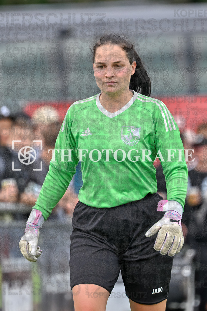 GER, FC Hauingen - SV Waldhaus, Frauen-Fussball, Rothaus Bezirkpokal, Finale, Saison 2024/2025, 29.05.2025 | Anna Stowasser (SV Waldhaus, #01)GER, FC Hauingen - SV Waldhaus, Frauen-Fussball, Rothaus Bezirkpokal, Finale, Saison 2024/2025, 29.05.2025Foto: TH Fotografie/Thomas Hess