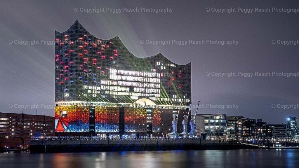 Elbphilharmonie | PeggyRaschPhotography - Realisiert mit Pictrs.com