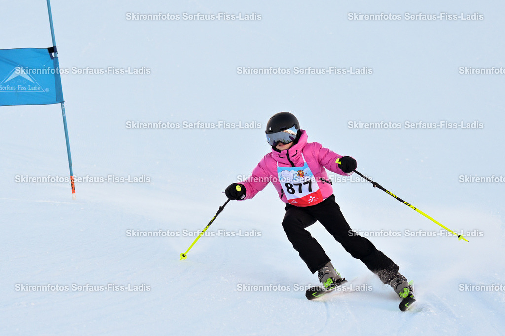 SRF_25.12.2025_0244 | Skirennfotos,Serfaus,Fiss,Ladis,Kinderskirennen,Winter,Tirol,Oberland,skirace,SFL,feelfree,weil wir's genießen,ski,Ski,skifahren,Sonnenplateau, - Realisiert mit Pictrs.com