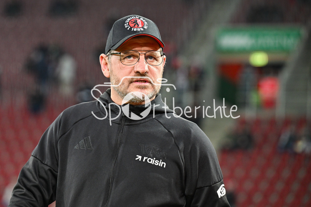 FC Augsburg - 1. FC Union Berlin | AUGSBURG, GERMANY - 15. JANUARY: im Bild Steffen BAUMGART Trainer 1. FC Union Berlin / Einzelfoto / Freisteller vor dem Bundesligamatch zwischen dem FC Augsburg und dem 1. FC Union Berlin am 17. Spieltag in der WWK-Arena / DFL REGULATIONS PROHIBIT ANY USE OF PHOTOGRAPHS AS IMAGE SEQUENCES AND/OR QUASI-VIDEO