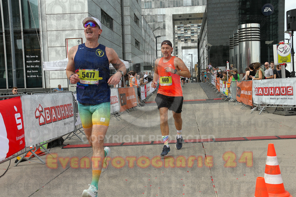 250920_1521_EX1_8983 | Sportfotografie im Rhein-Sieg Kreis, Köln, Bonn, NRW, Rheinland Pfalz, Hessen, etc. Unser Tätigkeitsfeld umfasst den Laufsport vom Volkslauf über den Marathon, Duathlon, Triathon bis zum Ultralauf wie Kölnpfad Ultra oder Schindertrail.