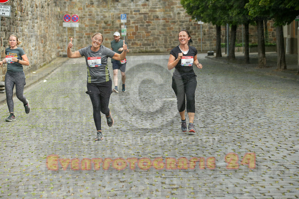 240614_1930_EX1_5617 | Sportfotografie im Rhein-Sieg Kreis, Köln, Bonn, NRW, Rheinland Pfalz, Hessen, etc. Unser Tätigkeitsfeld umfasst den Laufsport vom Volkslauf über den Marathon, Duathlon, Triathon bis zum Ultralauf wie Kölnpfad Ultra oder Schindertrail.