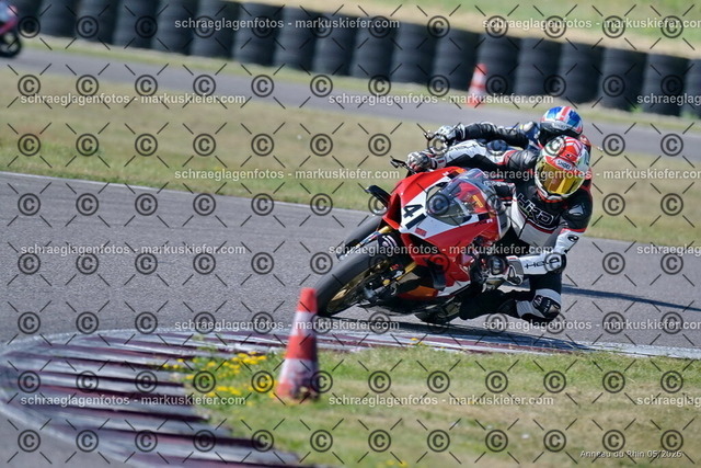 26BT02-0367 | markuskiefer.com - Realisiert mit Pictrs.com