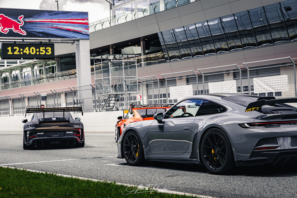 Red Bull Ring 2025 | Entdecken Sie die faszinierende Welt von Alexander Tschuncky Arts: Kreative Fotografie, atemberaubende Automobilkunst und hochwertiger Bilderdruck. Lassen Sie sich inspirieren! - Realisiert mit Pictrs.com