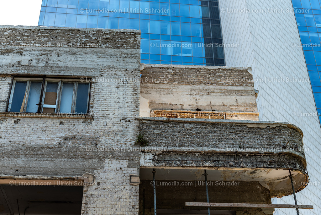 10972-10169 - Tel Aviv - Rothschild Boulevard | Stockfoto und Bilderpool mit Bildmaterial aus Deutschland, dem Harz, Halberstadt, Quedlinburg, Wernigerode und weltweit. Qualitativ hochwertige und professionelle Fotos anschauen und kaufen. - Realisiert mit Pictrs.com