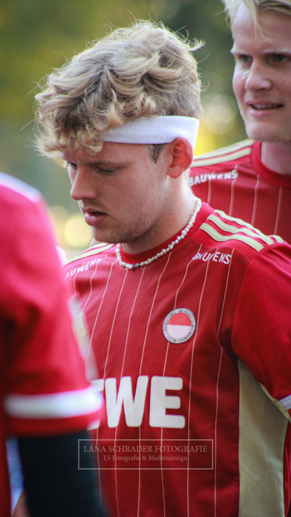 Rot - Weiß Köln - Havesterhuder THC 09.10.22-55 | lanaschraderfotografie - Realisiert mit Pictrs.com