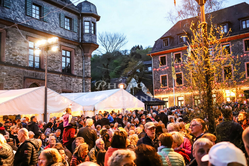 Oberwesel 2023 Hexennacht-2257 | Die Hexennacht in Oberwesel am Rhein findet in der Walpurgisnacht am 30. April statt. - Realisiert mit Pictrs.com