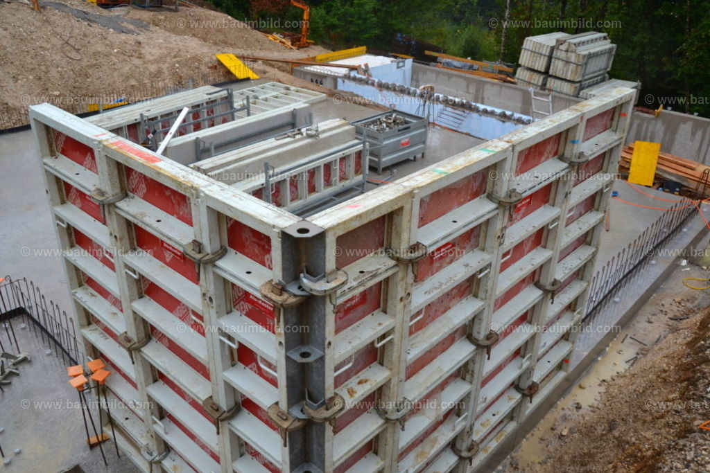 bib-lg04-betonarbeiten-0107 | Nach LV-Leistungsgruppen sortierte Detailfotos über den Bau eines Hauses. Alle Hausbau-Bilder direkt vom Urheber und Autor der Website Haus-Selber-Bauen.com