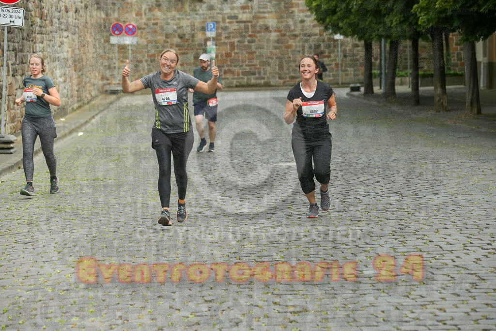 240614_1930_EX1_5616 | Sportfotografie im Rhein-Sieg Kreis, Köln, Bonn, NRW, Rheinland Pfalz, Hessen, etc. Unser Tätigkeitsfeld umfasst den Laufsport vom Volkslauf über den Marathon, Duathlon, Triathon bis zum Ultralauf wie Kölnpfad Ultra oder Schindertrail.