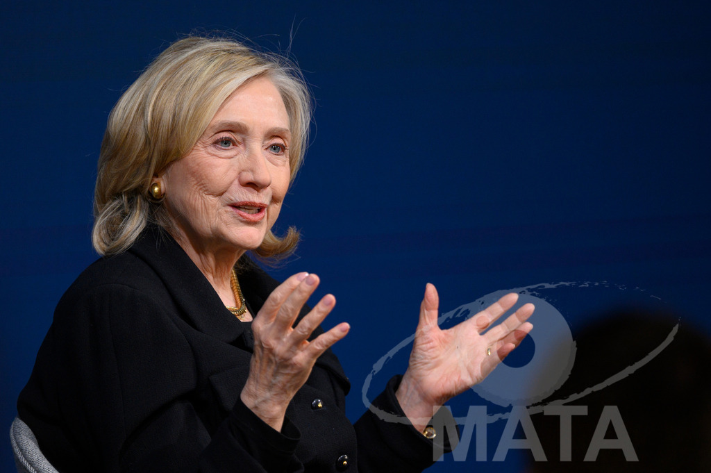 _DWI3167 | Die US-Politikerin Hillary Clinton auf der Veranstaltung Bridging Scholarship and Statecraft im Rahmen der Münchner Sicherheitskonferenz 2026. München, 13.02.2026 Bayern Deutschland  - Realisiert mit Pictrs.com