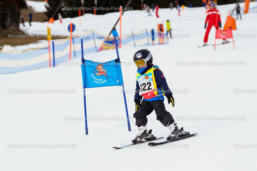 SRF_02.01.2026_0490 | Skirennfotos,Serfaus,Fiss,Ladis,Kinderskirennen,Winter,Tirol,Oberland,skirace,SFL,feelfree,weil wir's genießen,ski,Ski,skifahren,Sonnenplateau, - Realisiert mit Pictrs.com