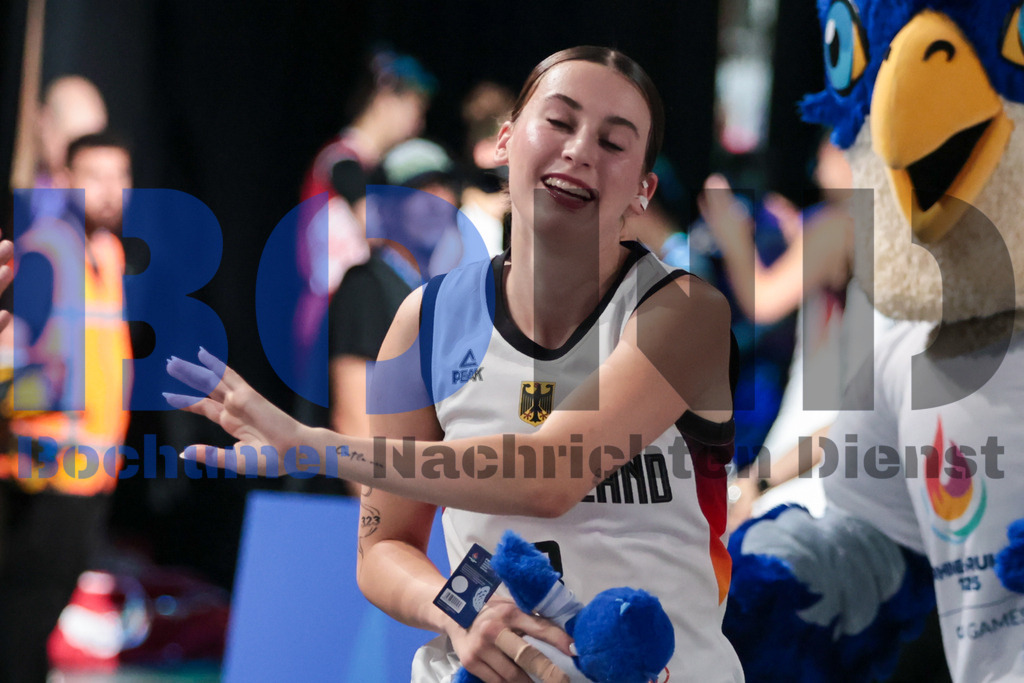 SES_RRG3x320250720-198 | bond - Realisiert mit Pictrs.com