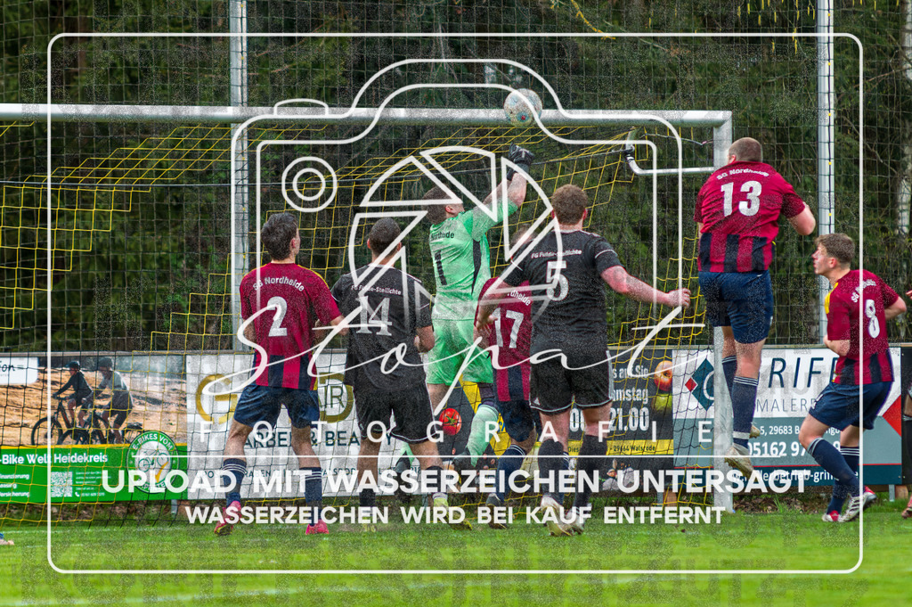 FGFSSGN-1036 | Daniel Grochotzky (SG Nordheide 3 #01) beim Herren 3. Kreisklasse HK Spiel zwischen FG Fulde-Stellichte II und SG Nordheide III im Fulder Zentralstadion, Fulde (Simon Paul Stopat) - Realisiert mit Pictrs.com
