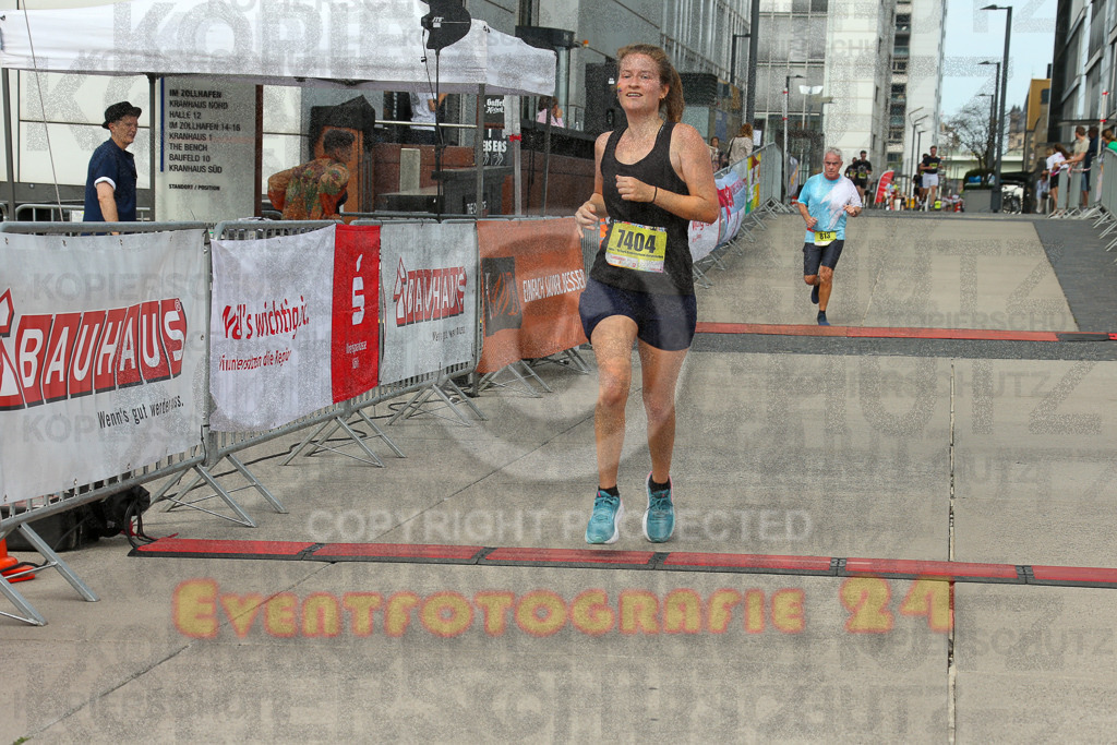 250920_1323_EX1_4322 | Sportfotografie im Rhein-Sieg Kreis, Köln, Bonn, NRW, Rheinland Pfalz, Hessen, etc. Unser Tätigkeitsfeld umfasst den Laufsport vom Volkslauf über den Marathon, Duathlon, Triathon bis zum Ultralauf wie Kölnpfad Ultra oder Schindertrail.