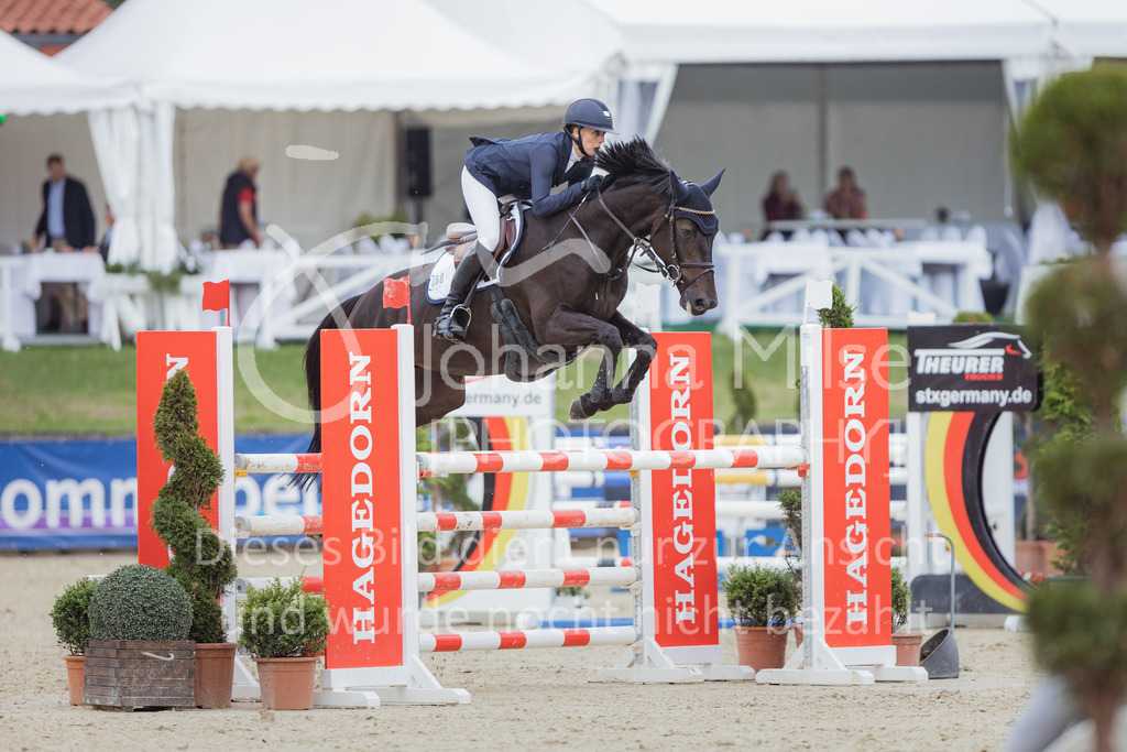 220731_BHO_BT_M1-Spr-158 | Deine schönsten Turniermomente als professionelle Fotos! Entdecke hochwertige Pferdesport-Fotografie im Online-Shop. Jetzt Fotos finden & bestellen!