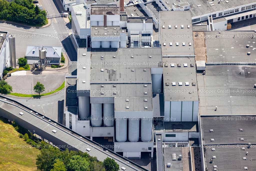 Luftbild Grevenstein-5091 | Luftbild Bierbrauerei- Werksgelände der Veltinsbrauerei in Grevenstein im Bundesland Nordrhein-Westfalen - Realized with Pictrs.com