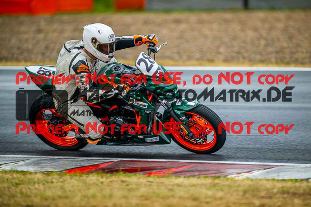 MaZZes_FotoMatrix_220625_6851 | TWINCUP