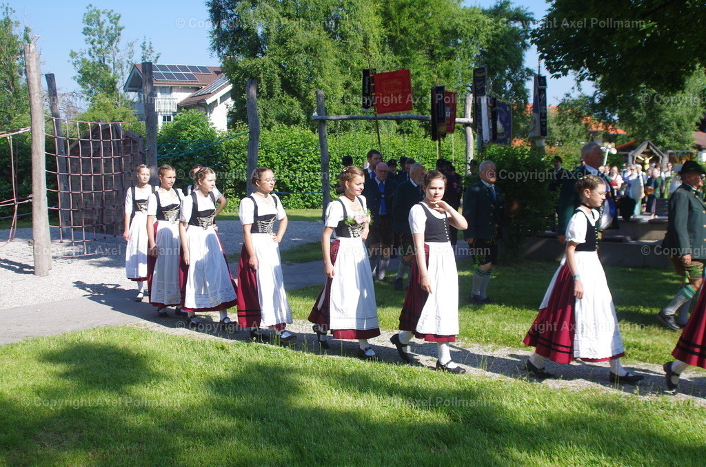 IMGP2868 | fotografiert von Axel PollmannLeonhardi Wallfahrt Benediktbeuern und Murnau, Fronleichnam, Fasching, Landschaft im Loisachtal und Benediktbeuern  - Realisiert mit Pictrs.com
