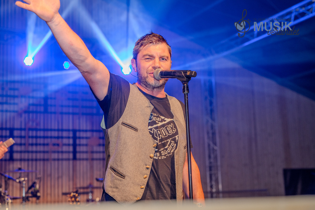 DSC_5050 | "Fussifoto.com – Ihr Ansprechpartner für hochwertige Fotografie! Entdecken Sie kreative Bilder und professionelle Dienstleistungen. Kontaktieren Sie uns für Ihre Projekte!"