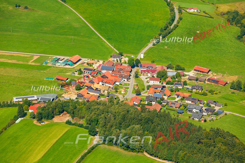 griesbach-zwiesel-exclusiv-geschenk-gutschein-7492-jahr-2025 | Griesbach Zwiesel Bild- Das Luftbild wurde 2025 vom UL-Flugzeug heraus erstellt ( keine Drohne ) - Hochauflösende Luftaufnahme -Nicht vergleichbar mit Google Maps oder Satelittenbilder- Die Geschenkidee !Mit Lizenz und Bildrechte bestellbar