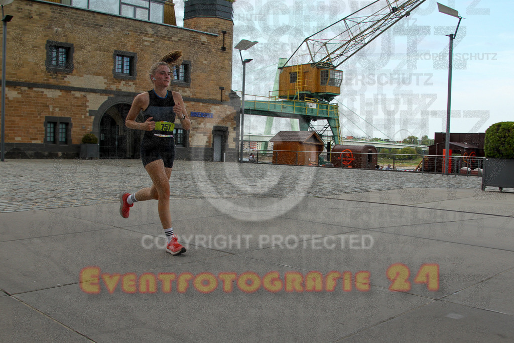 250920_1516_EV4_8358 | Sportfotografie im Rhein-Sieg Kreis, Köln, Bonn, NRW, Rheinland Pfalz, Hessen, etc. Unser Tätigkeitsfeld umfasst den Laufsport vom Volkslauf über den Marathon, Duathlon, Triathon bis zum Ultralauf wie Kölnpfad Ultra oder Schindertrail.