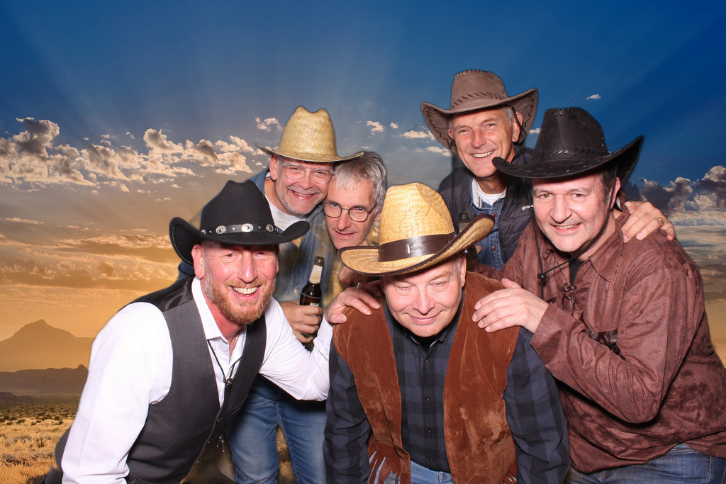 top-top.de-251025-0074 | Foto, Video, Fotografie, Videografie, Fotobox, DJ, Discjockey, Musik, Musikbox, Veranstaltung, Photobooth, Amazon, Ebay, Buchtipp, Bestseller, Autor, Verlag, Buch, Wesel, Hamminkeln, NRW, Dinslaken, Rees, Drohne, Hochzeit, Party, Fotobox, Wesel, Fotograf