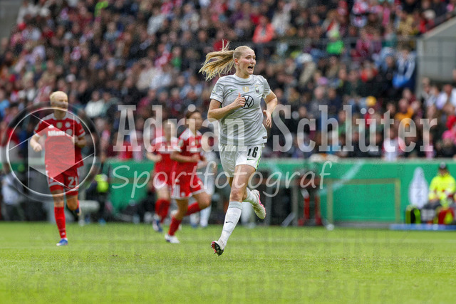 14.05.2026, GER, Fussball, Frauen, DFB-Pokal, Finale, Saison 2025/2026, VfL Wolfsburg - FC Bayern München | Camilla Küver (Wolfsburg) gestikuliert, Gestik und Mimik