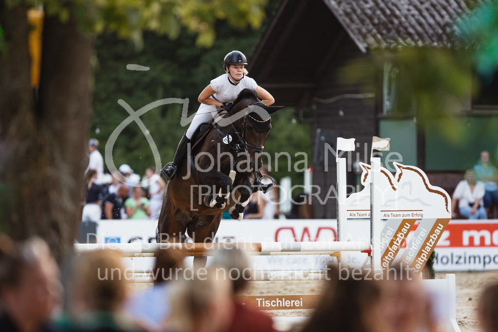 220825_Delbrueck_A1-Mannschaft-336 | Deine schönsten Turniermomente als professionelle Fotos! Entdecke hochwertige Pferdesport-Fotografie im Online-Shop. Jetzt Fotos finden & bestellen!