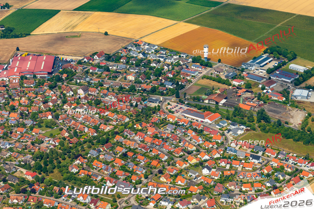 Aktuelles Luftbild von  Wallhausen - Die Luftaufnahme wurde 2022 mittels UL-Flugzeug erstellt ( keine Drohne ) - hochauflösende Kamera-Systeme von  Canon -Beste Qualität - Für grossformatige Ausdrucke geeignet. Die Geschenkidee !