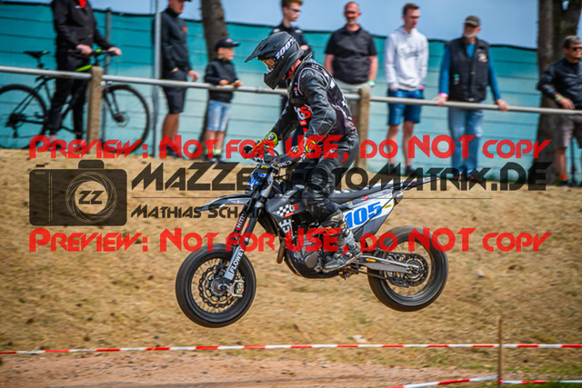 MaZZes_FotoMatrix_220528_4000 | Fotograf Mathias Schmid
Sportfotograf,
Eventfotograf,
Hochzeitsfotograf,
Portraitfotograf