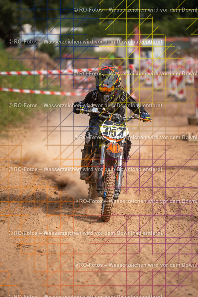 Niederwürzbach 1 Lauf -159 | Sportfotografie von RO-Fotos: Motorsport, Motocross, Enduro, Laufveranstaltungen und Triathlon. Professionelle Fotos von Sportlern und Events. - Realisiert mit Pictrs.com