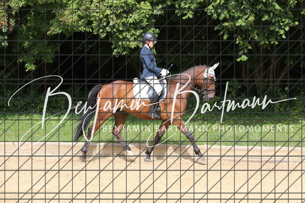 AZ2A2272 | Benjamin Bartmann Photomoments